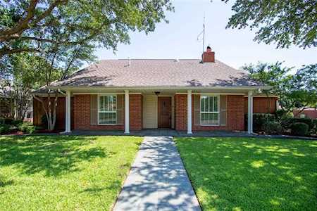 1601 Century Oaks Drive Lewisville, TX 75077