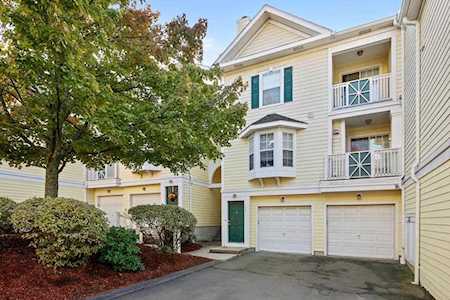 106 Gazebo Cir #106 Reading, MA 01867