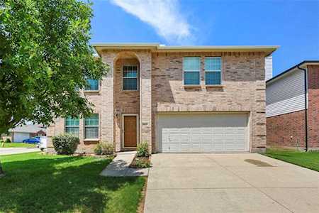 1821 Shasta View Drive Fort Worth, TX 76247