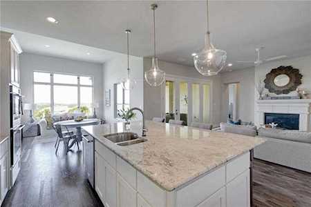 109 Serene Hilltop Cir Lakeway, TX 78738