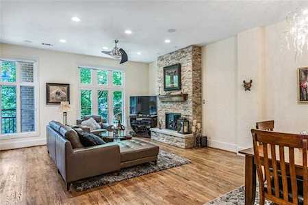 2815 Thomas Avenue Dallas, TX 75204