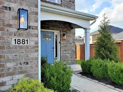 1881 Rachels Run Lexington, KY 40509