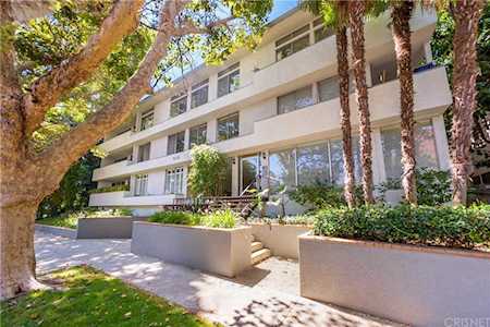 14506 Benefit Street #104 Sherman Oaks, CA 91403