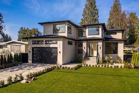 1325 Regan Avenue Coquitlam, BC V3J 3B6