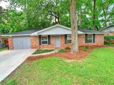 2328 Skyland Dr Tallahassee, FL 32303