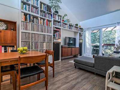 1429 E 4th Avenue #315 Vancouver, BC V5N 1J6
