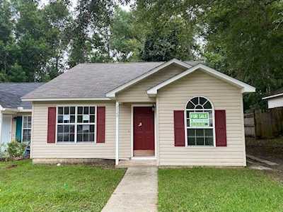2720 Oak Park Ct Tallahassee, FL 32308