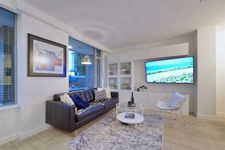 92 Switchmen Street Vancouver, BC V6A 0H2