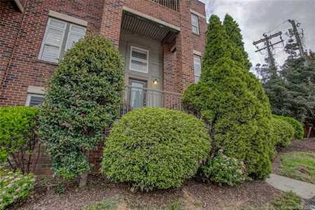 613 Hawthorne Ln Charlotte, NC 28204