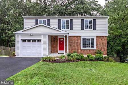 13713 Cabells Mill Dr Centreville, VA 20120