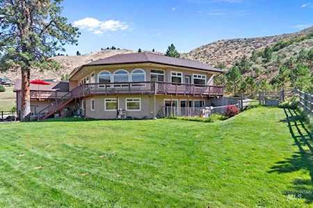 65 Peregrine Dr Boise, ID 83716