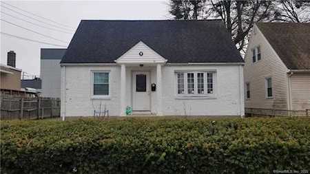 9 Mozart Street West Hartford, CT 06110