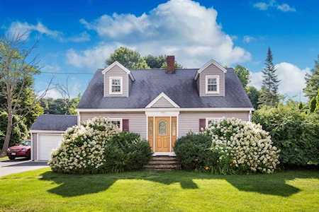 47 Chickering Rd North Andover, MA 01845