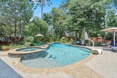 18 S Oriel Oaks Circle The Woodlands, TX 77382