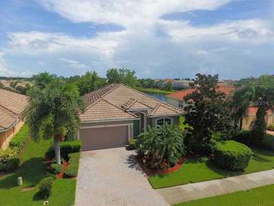 11568 Dancing River Dr Venice, FL 34292