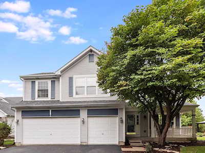 307 Francesca Ct Oswego, IL 60543