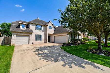 2507 Hampton Park Ln Sugar Land, TX 77479