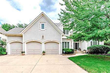 14005 Fontana St Leawood, KS 66224