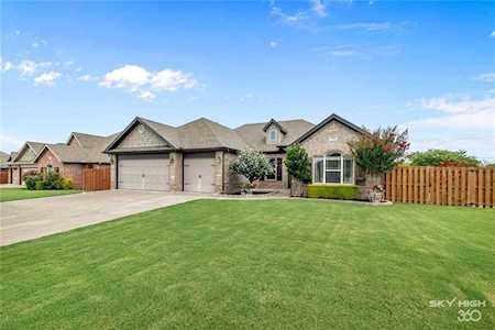 6101 W Sage Dr Rogers, AR 72758