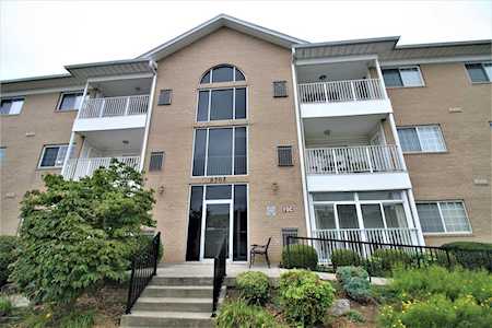8505 Atrium Dr #201 Louisville, KY 40220