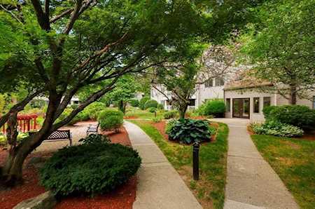 255 North Rd #204 Chelmsford, MA 01824