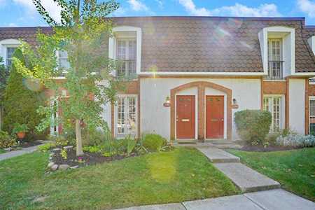 2746 Chateau Circle Upper Arlington, OH 43221