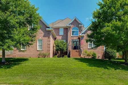 2005 Earl Pearce Cir Mount Juliet, TN 37122