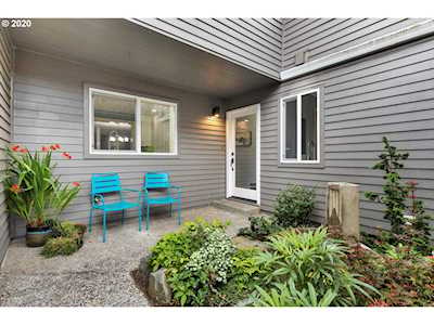 71 Greenridge Ct Lake Oswego, OR 97035