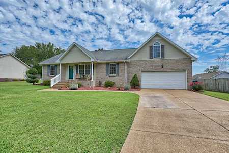 7696 S Swift Rd Goodlettsville, TN 37072