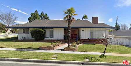 5122 Reynier Avenue Los Angeles, CA 90056