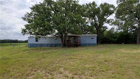 123 Three Oaks Ln Bastrop, TX 78602