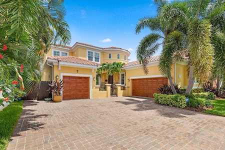 222 Miramar Blvd NE St Petersburg, FL 33704