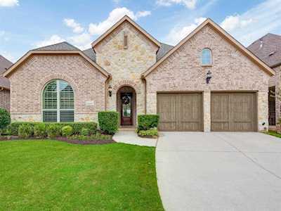 8905 Honeysuckle Drive Argyle, TX 76226