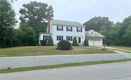 101 Pawtuxet Terrace West Warwick, RI 02893