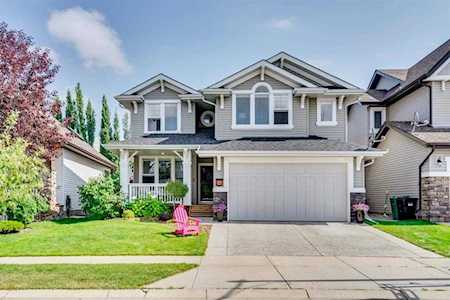 22 Elgin Estates Grove SE Calgary, AB T2Z 4R1