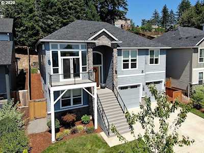 14291 SE Lyon St Happy Valley, OR 97086