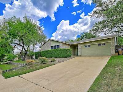 8407 Hanbridge Ln Austin, TX 78736