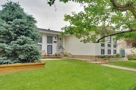 1367 Southdale Crescent SW Calgary, AB T2W 1W3