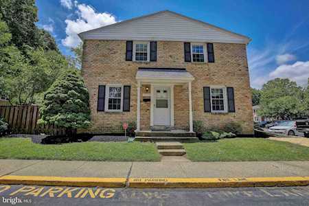 1727 Foxdale Ct Crofton, MD 21114