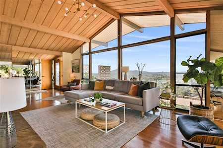 10033 Pandora Drive La Mesa, CA 91941