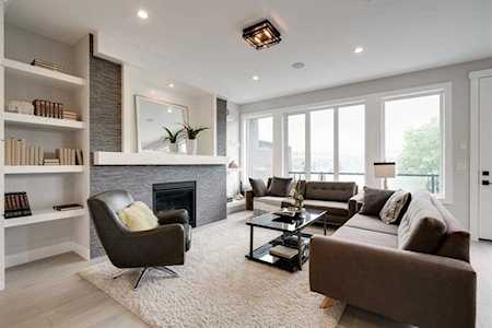 5203 23 Ave NW Calgary, AB T3B 0Z9