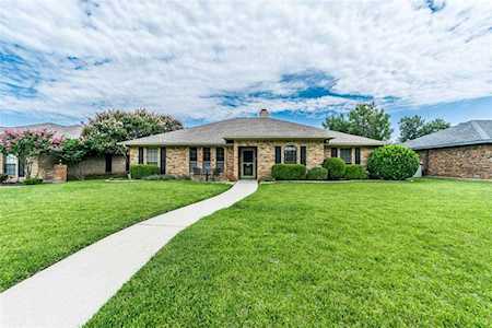 819 Rush Creek Drive Allen, TX 75002