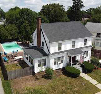 86 Brandon Rd Cranston, RI 02910