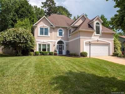 1809 Thornblade Ridge Dr Matthews, NC 28105