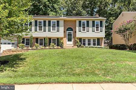 10440 Calumet Grove Dr Fairfax, VA 22032