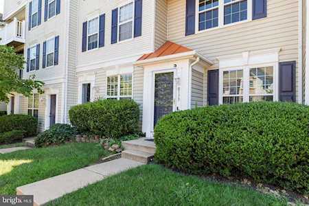 8173 Halley Ct Lorton, VA 22079