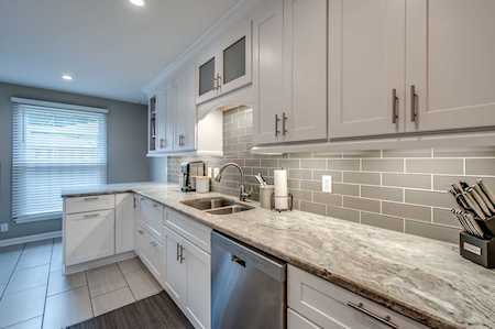 205 Boxwood Dr Franklin, TN 37069