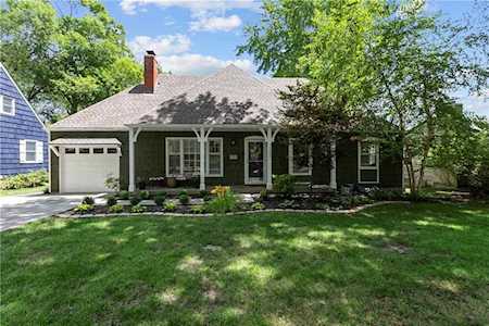 7747 Aberdeen St Prairie Village, KS 66208