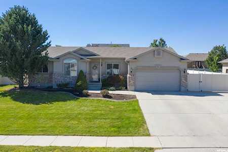 5011 W Holly Lily Ln West Jordan, UT 84081