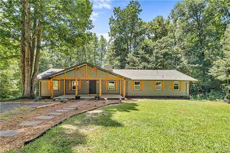 8717 W Dixie Dr Charlotte, NC 28278